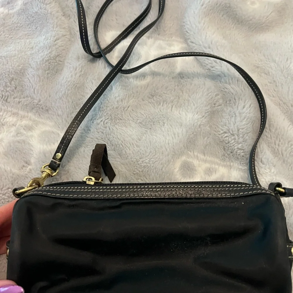Coach Women's Bag with Gold Accents - Picture 3 of 6